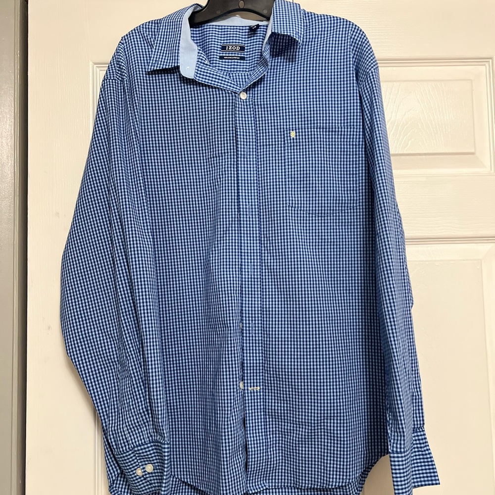 Izod Men's Blue Gingham Button Down Shirt